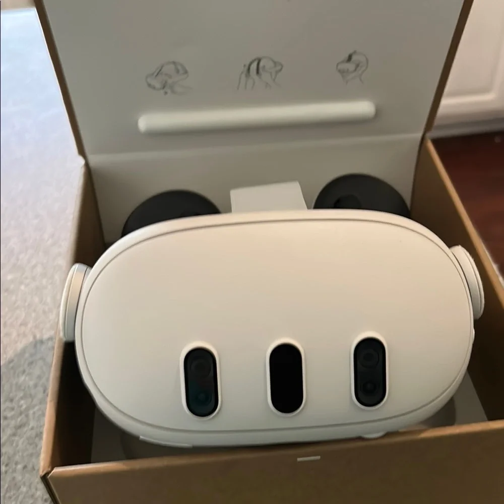 Quest 3 Standalone VR Headset - Brown